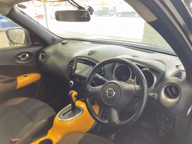 NISSAN JUKE