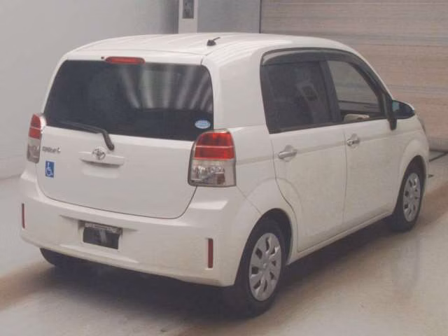 TOYOTA SPADE