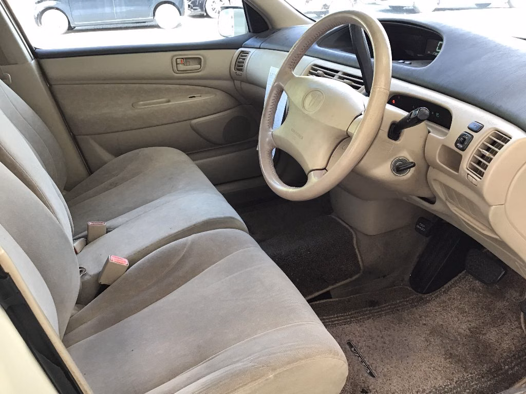 TOYOTA VISTA