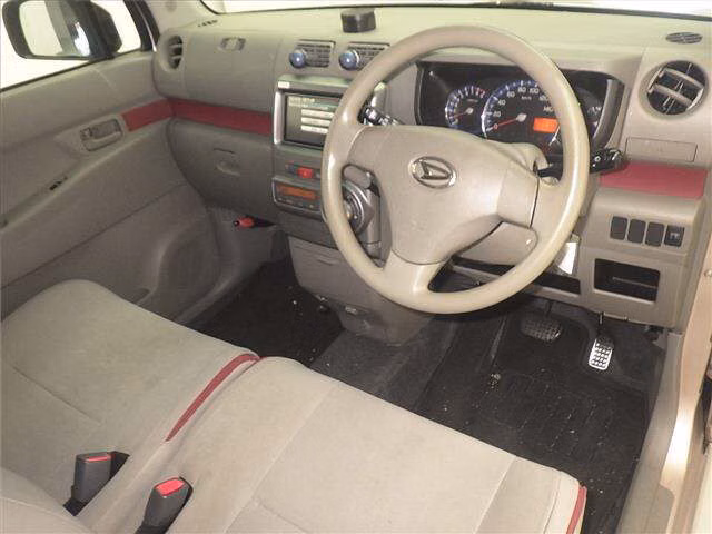 DAIHATSU MOVE CONTE
