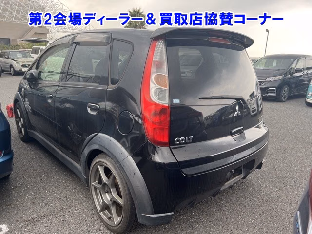 MITSUBISHI COLT