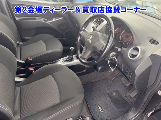 MITSUBISHI COLT