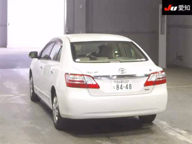 TOYOTA PREMIO