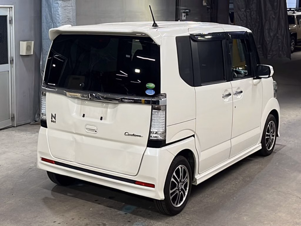 HONDA N-BOX
