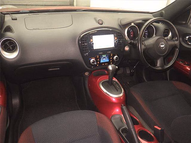 NISSAN JUKE