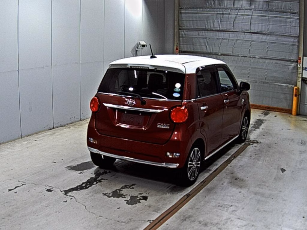 DAIHATSU CAST