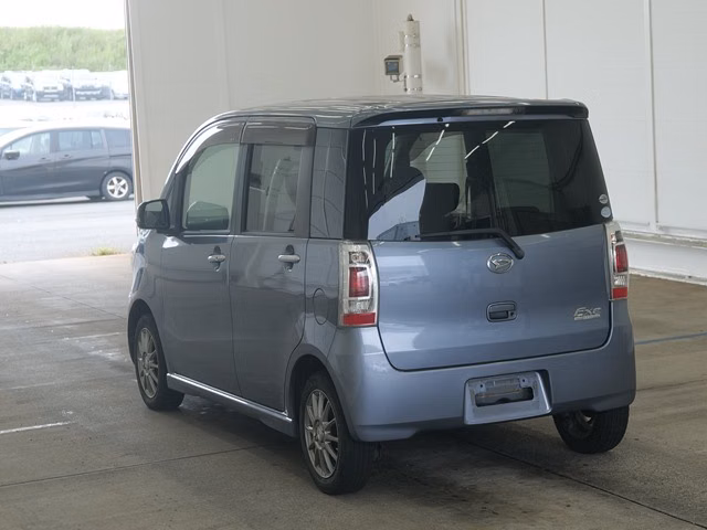 DAIHATSU TANTO EXE