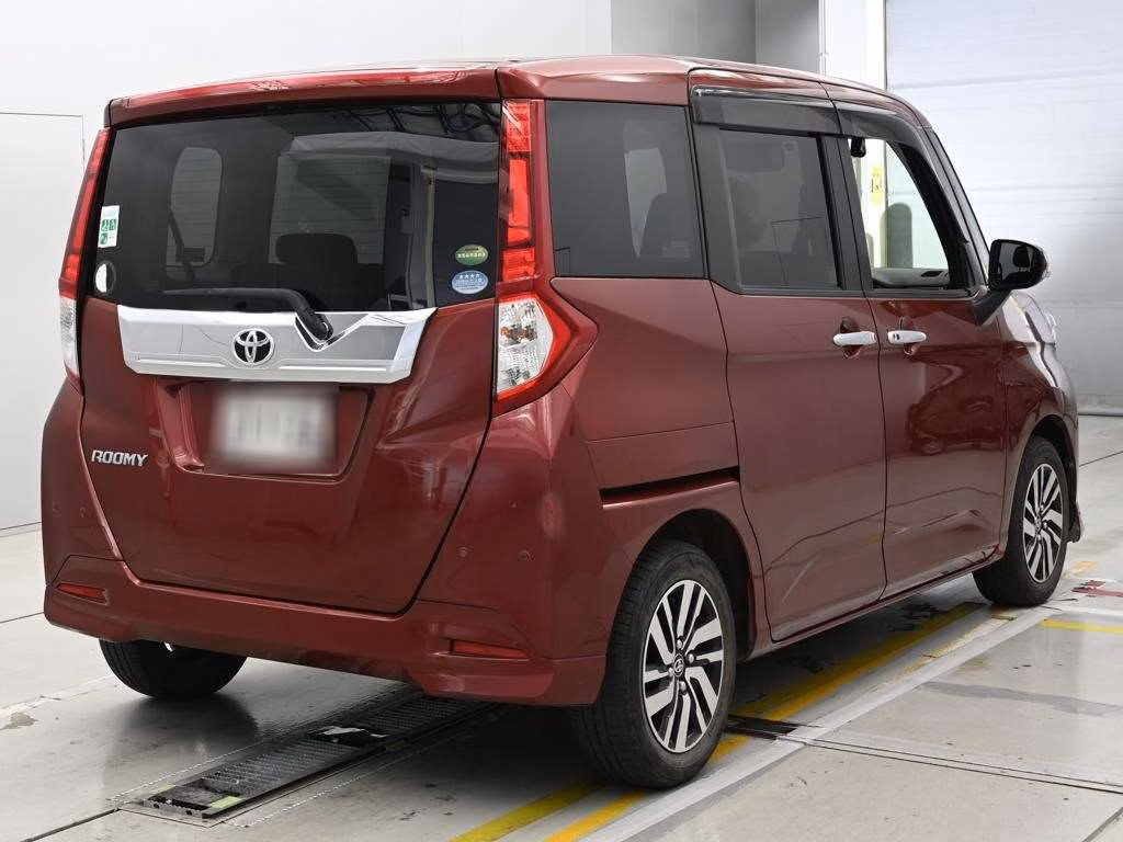 TOYOTA ROOMY