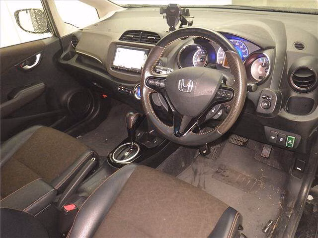 HONDA FIT SHUTTLE