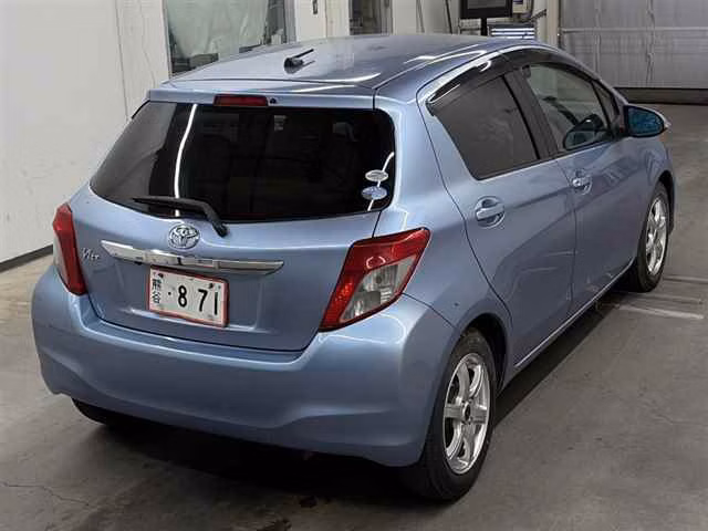 TOYOTA VITZ