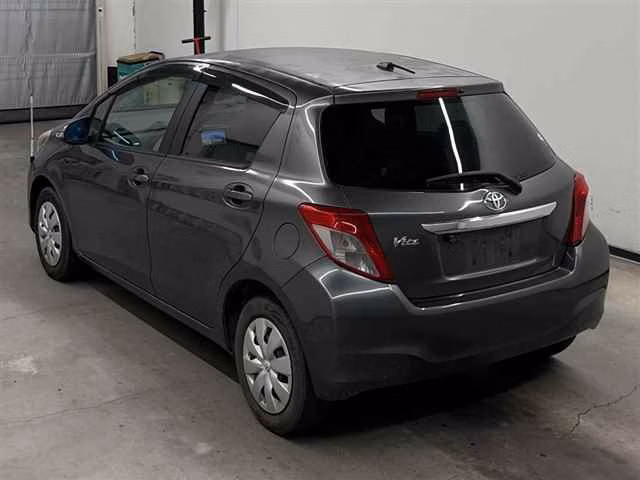 TOYOTA VITZ