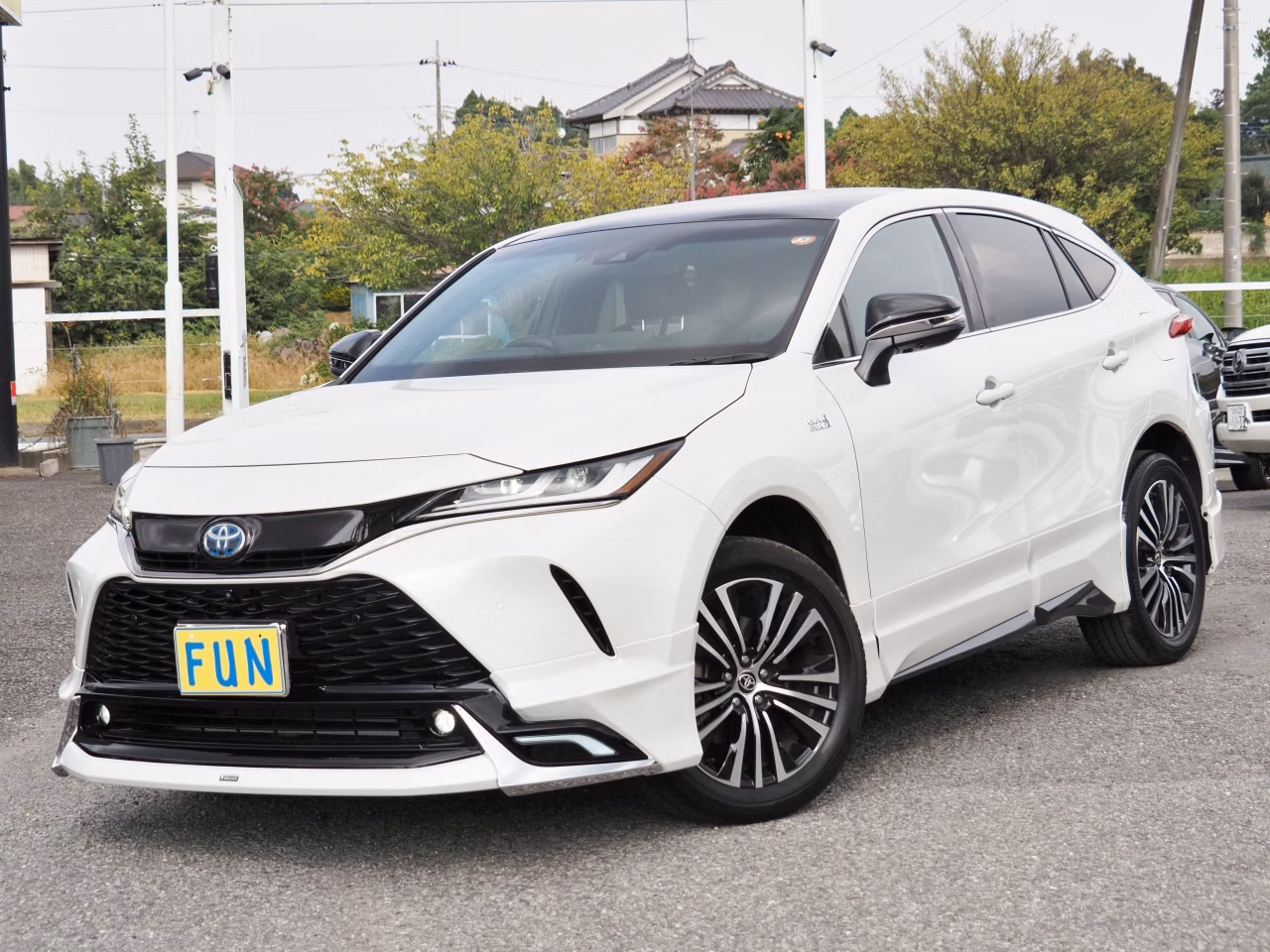 TOYOTA HARRIER