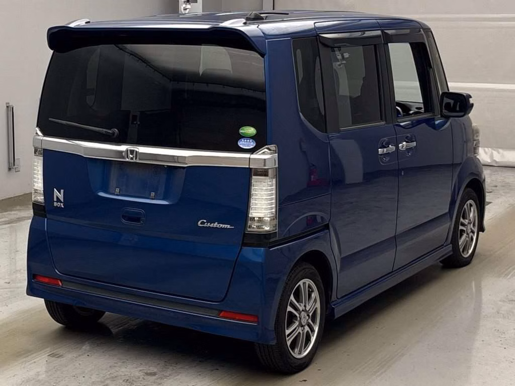 HONDA N-BOX