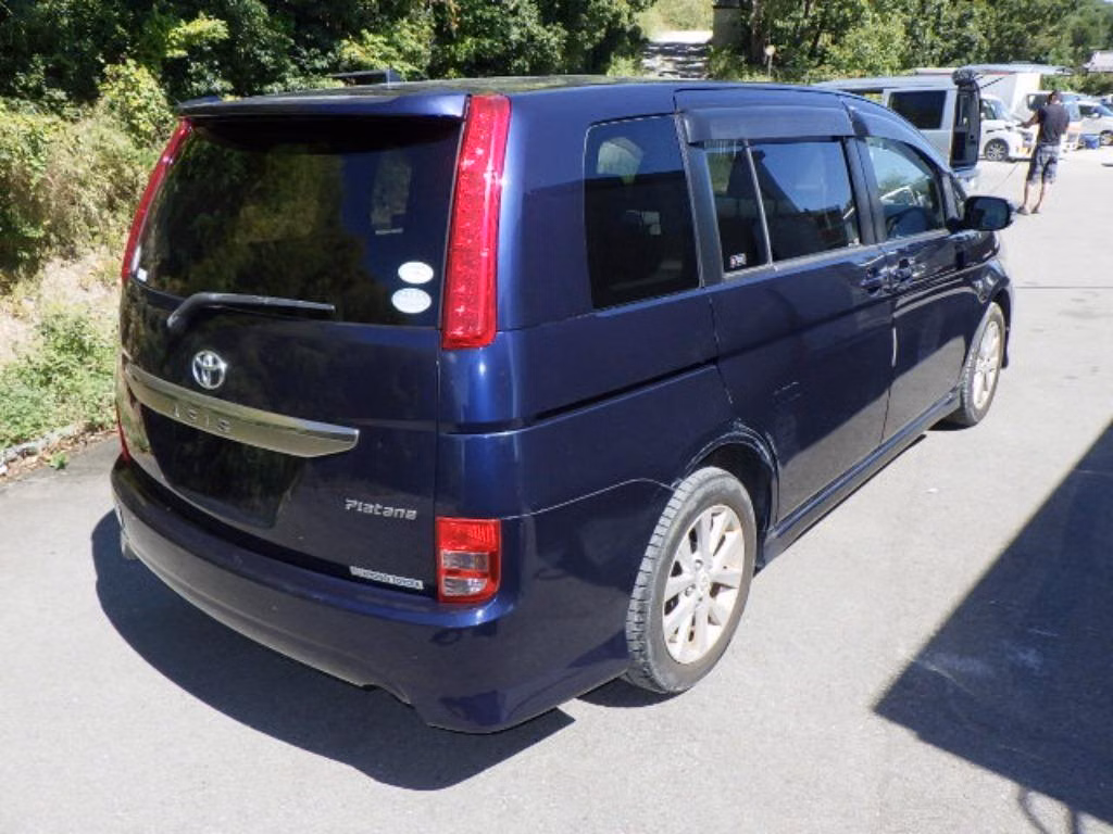 TOYOTA ISIS