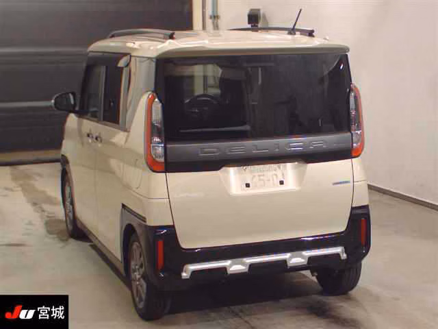 MITSUBISHI DELICA MINI