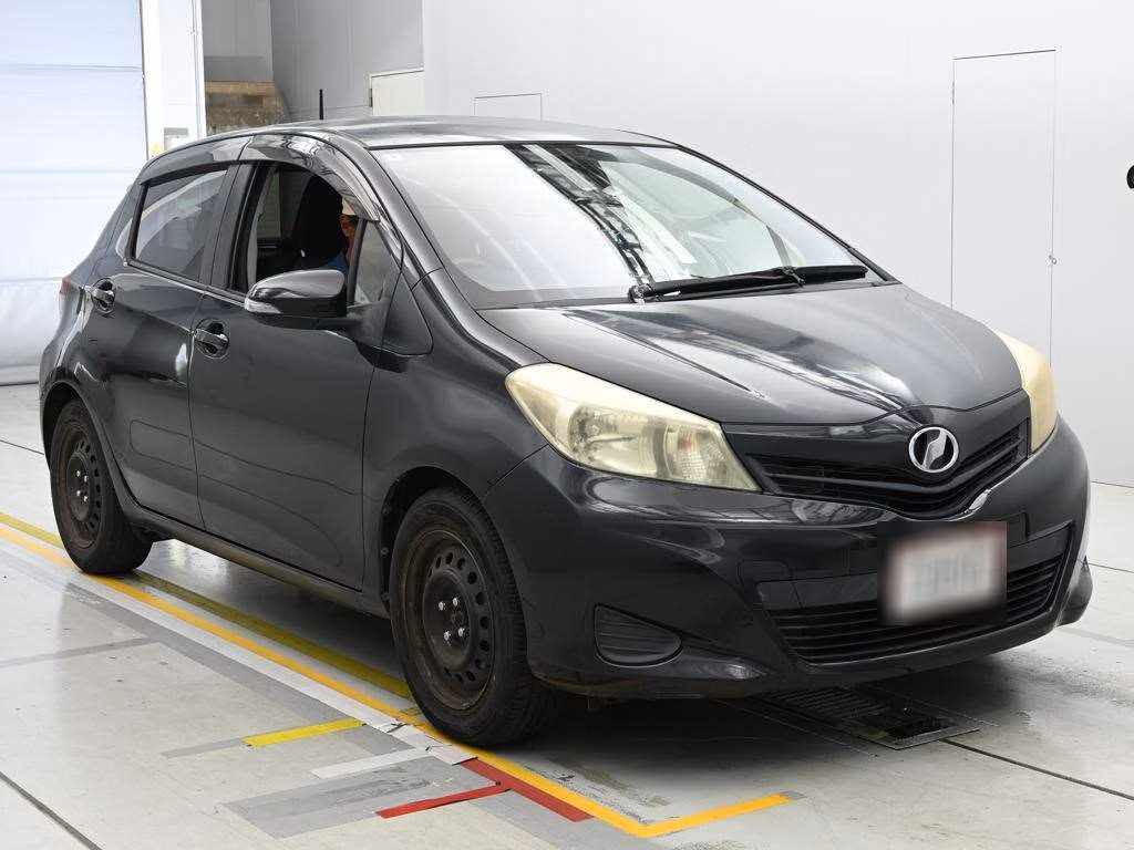 TOYOTA VITZ