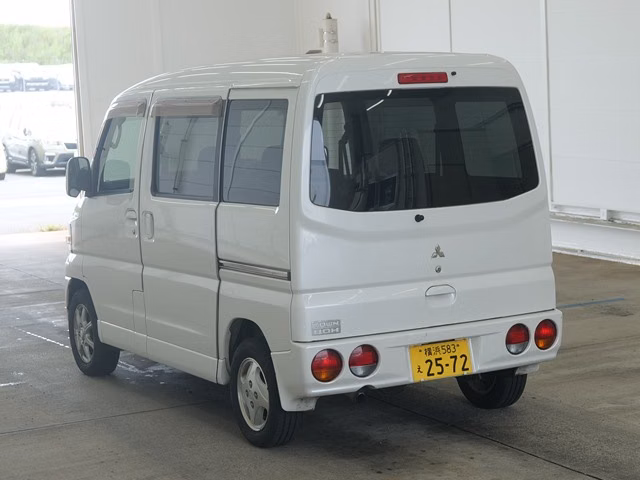 MITSUBISHI TOWN BOX