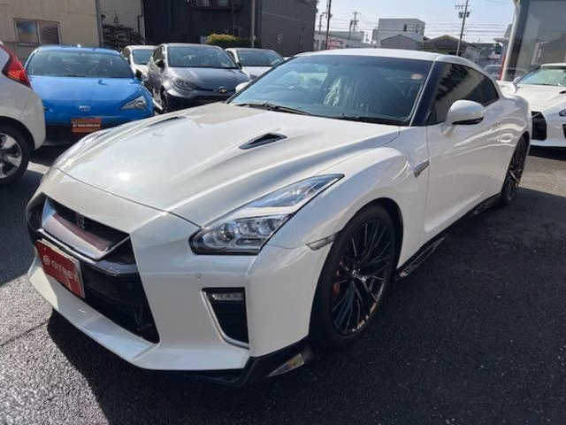 Nissan GT-R