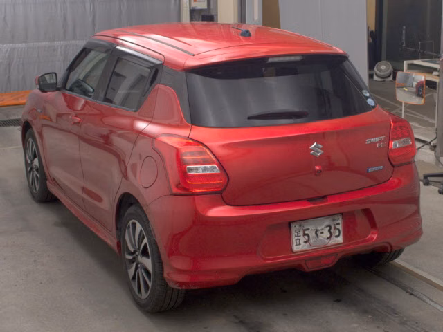 SUZUKI SWIFT