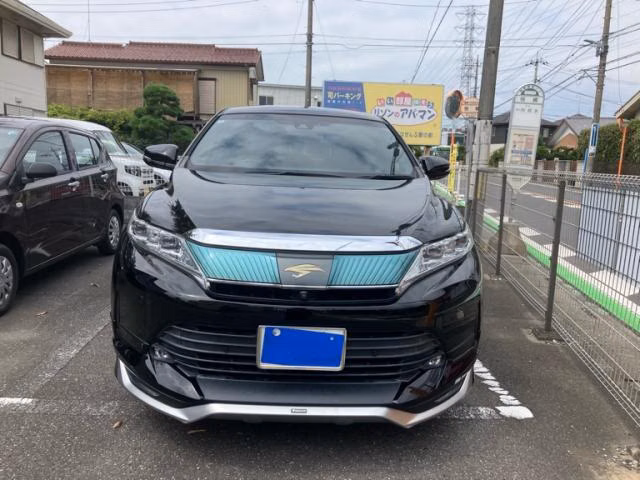 TOYOTA HARRIER