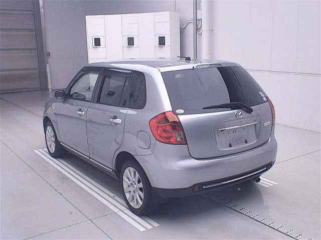 MAZDA VERISA