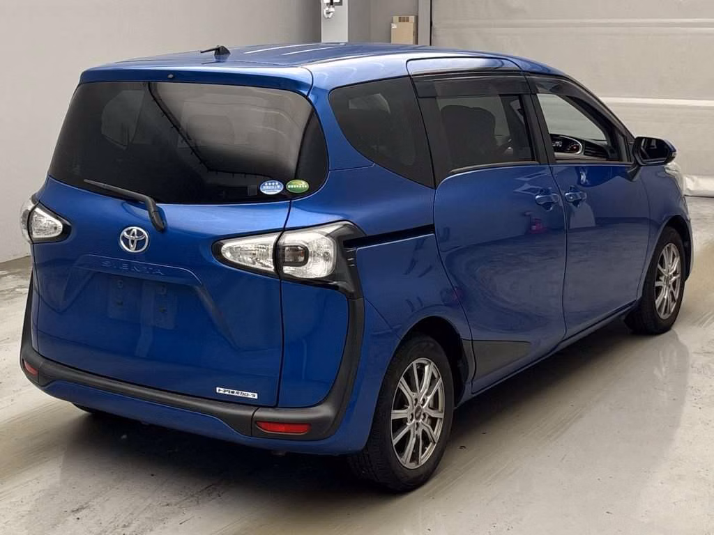 TOYOTA SIENTA
