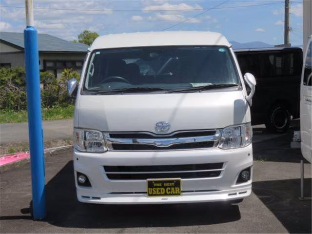 Toyota Regius Ace
