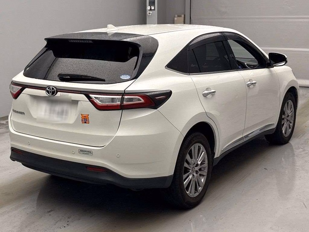 TOYOTA HARRIER