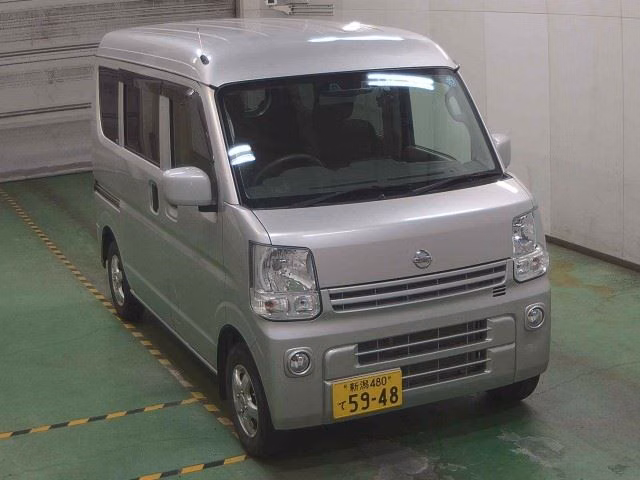 NISSAN NV100 CLIPPER