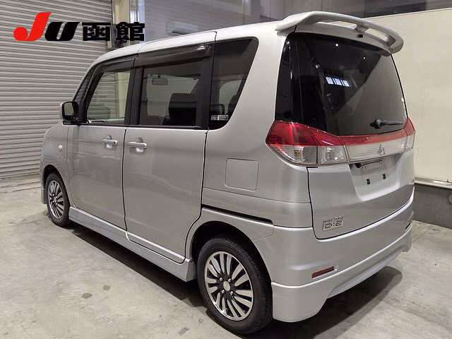 MITSUBISHI DELICA D:2