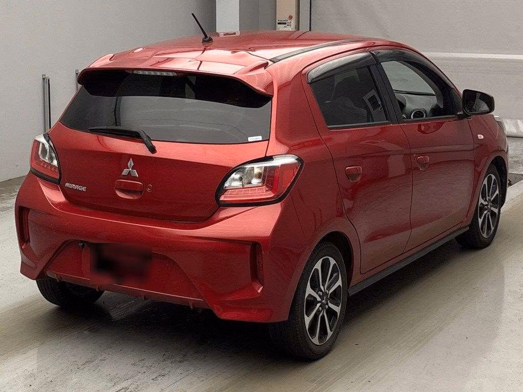 MITSUBISHI MIRAGE
