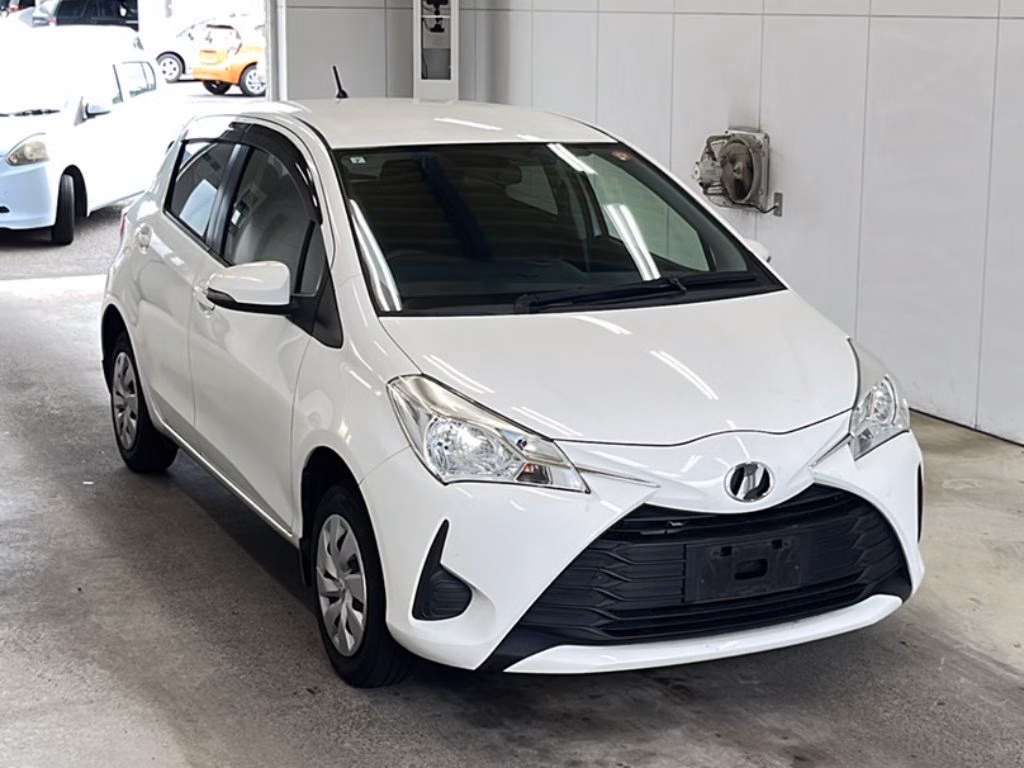 TOYOTA VITZ