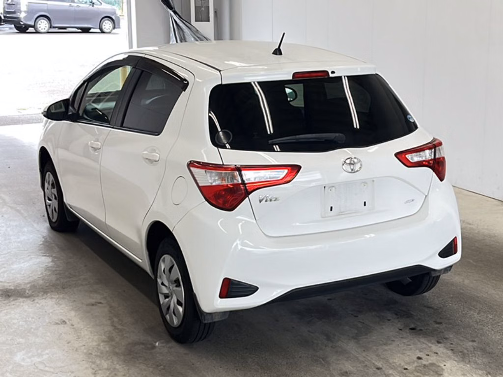 TOYOTA VITZ