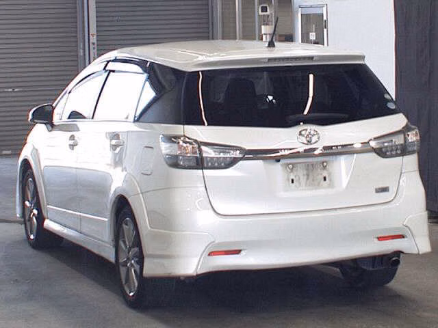 TOYOTA WISH
