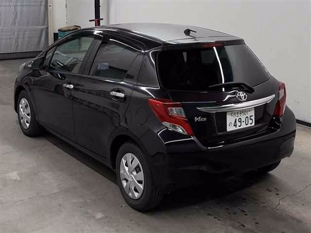 TOYOTA VITZ