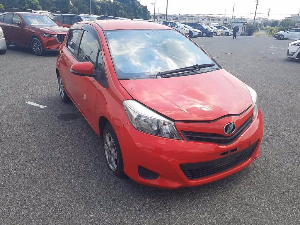 TOYOTA VITZ