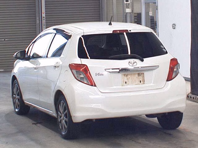 TOYOTA VITZ