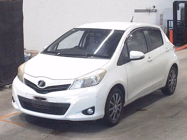 TOYOTA VITZ