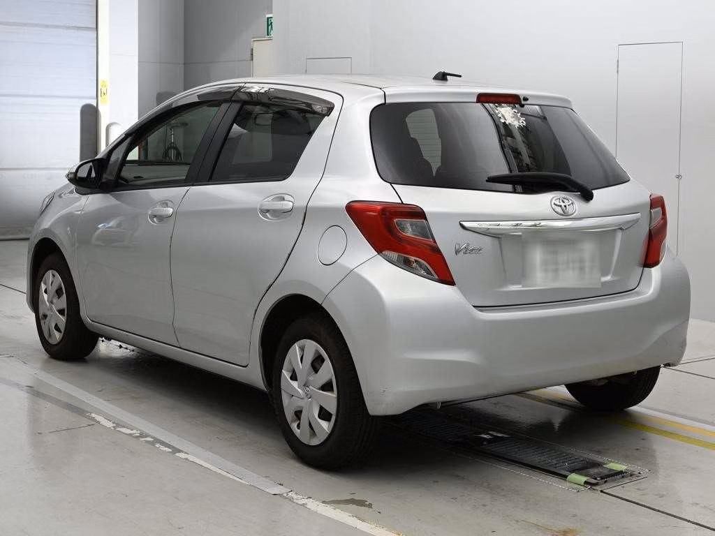 TOYOTA VITZ