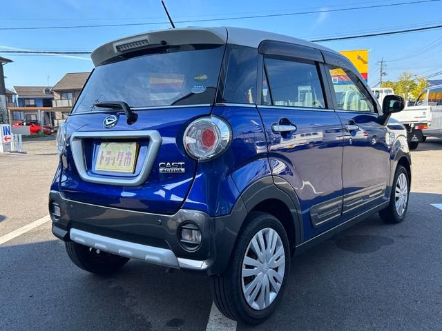 DAIHATSU CAST