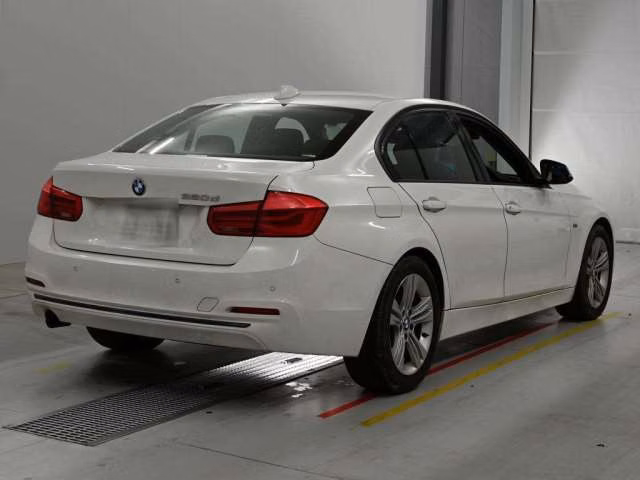 BMW 3-SERIES