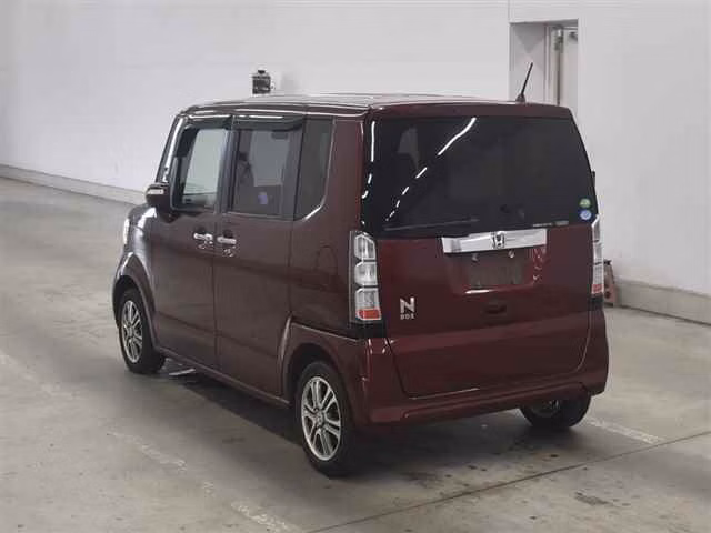 HONDA N-BOX