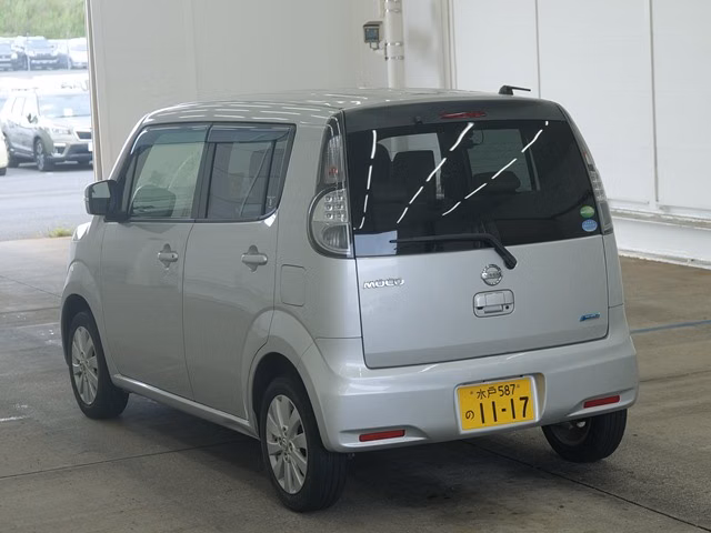 NISSAN MOCO