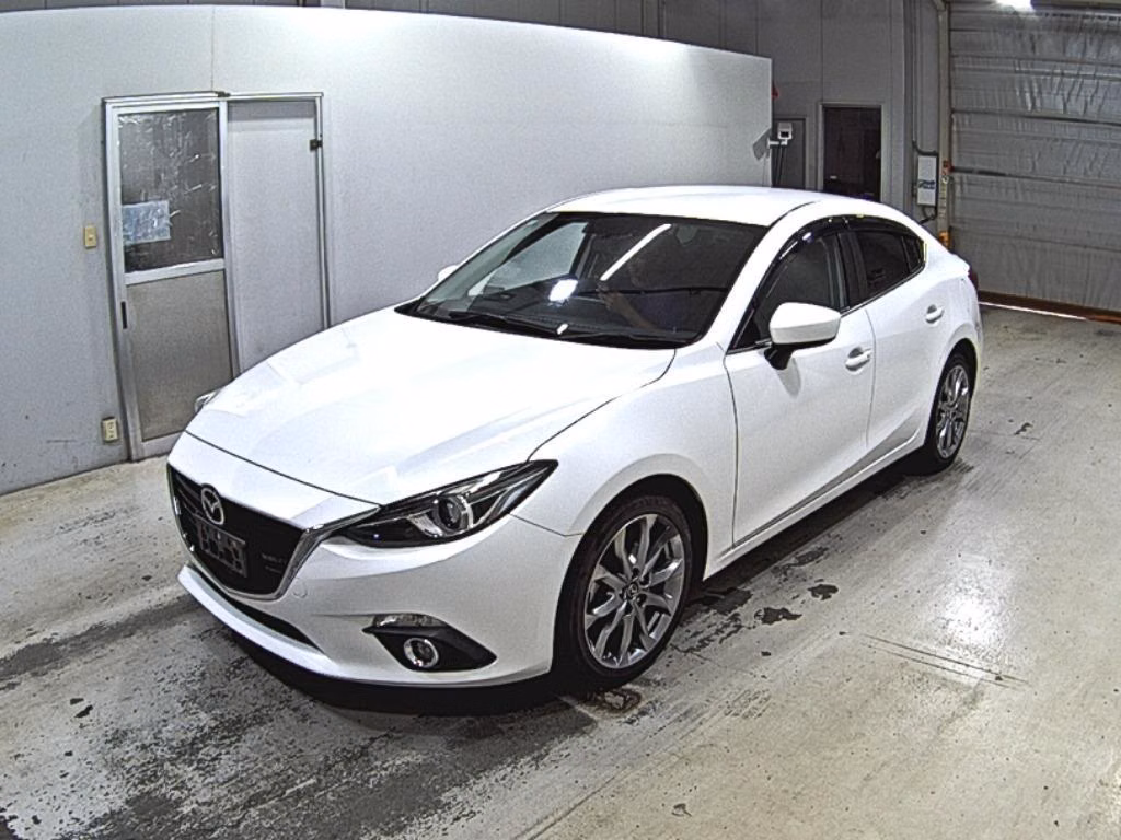 MAZDA AXELA