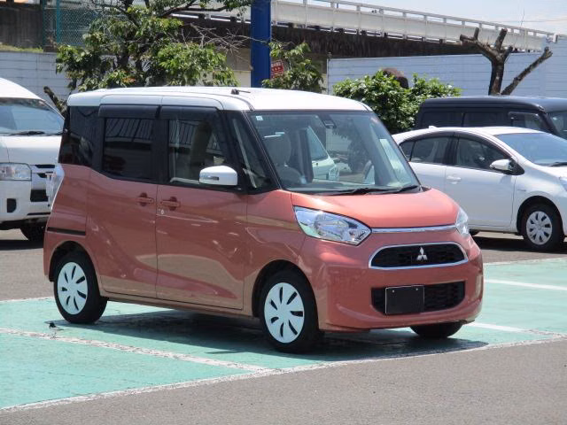 MITSUBISHI EK SPACE