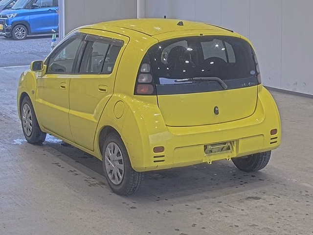 TOYOTA WILL CYPHA
