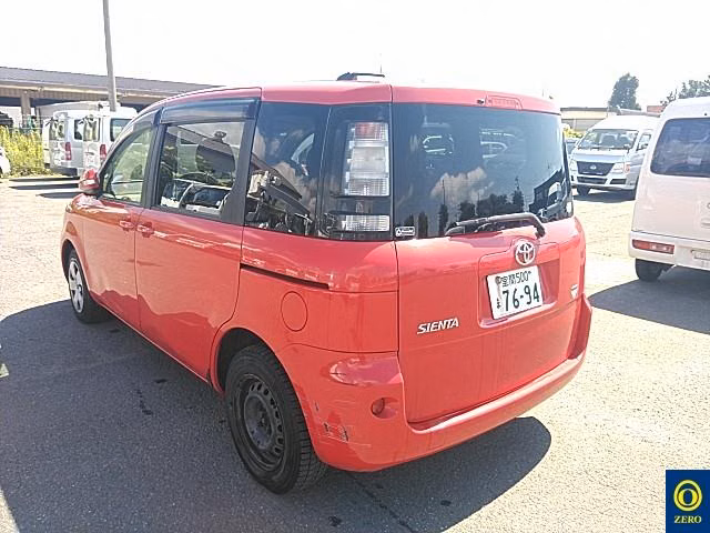 TOYOTA SIENTA