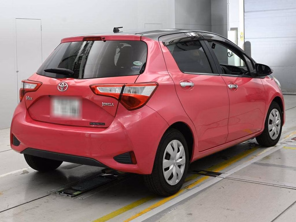 TOYOTA VITZ
