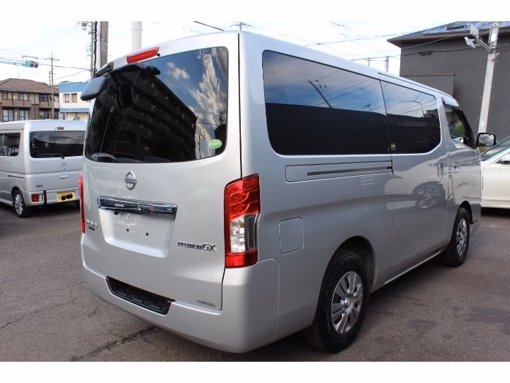 NISSAN NV350 CARAVAN
