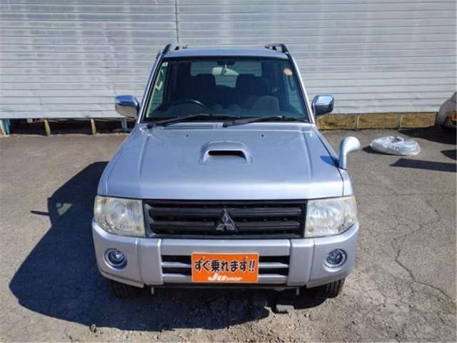 MITSUBISHI PAJERO MINI